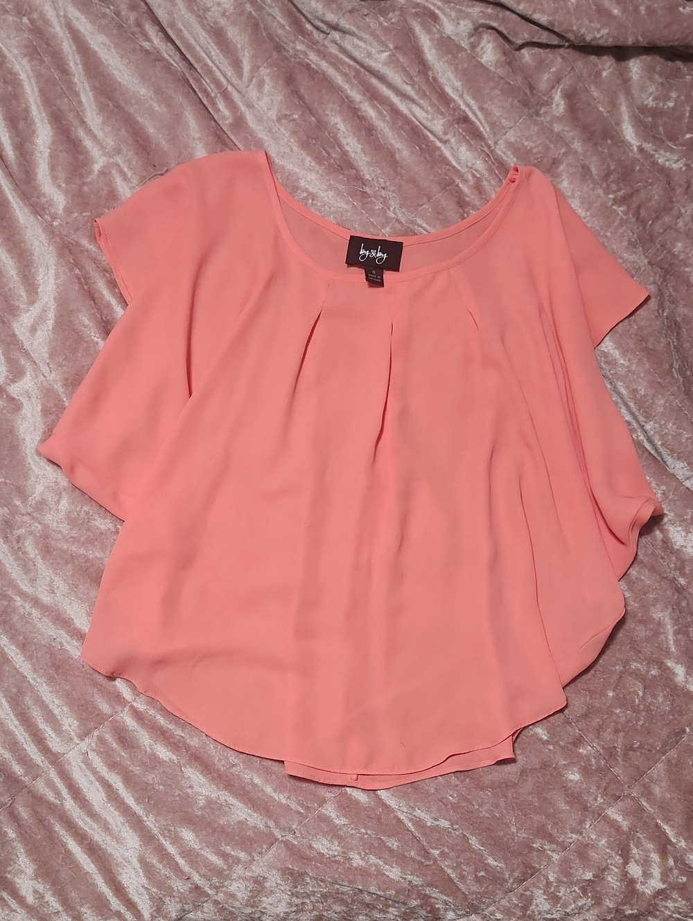 By & By chiffon short-sleeve cape/poncho-style blouse in salmon pink/coral Small
